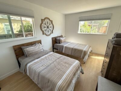 Furnished bedroom - Anchor Co-Living